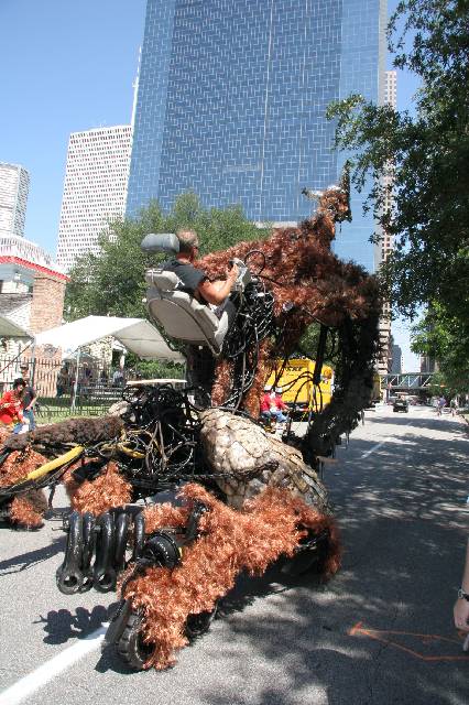 v2006_ArtCar_3_Parade 433 